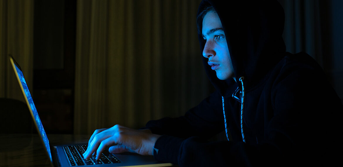 How a 16 year old hacked a bank & got €500K
